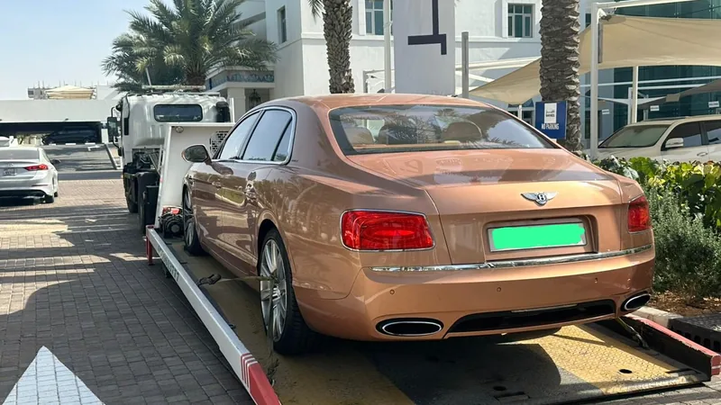 Luxury Car Recovery vehicle transport in Dubai